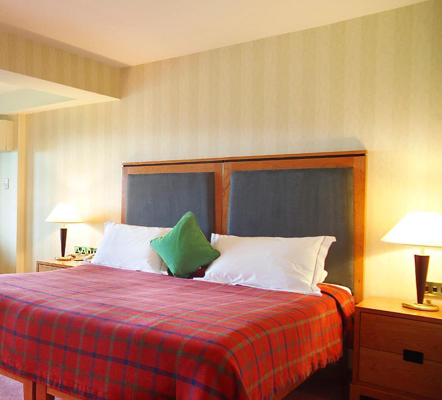 Aghadoe Heights Hotel & Spa Cill Airne Esterno foto A bedroom at the hotel